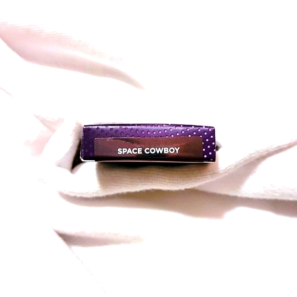 Urban Decay 24/7 Moondust Eyeshadow in Space Cowboy - Picture 4 of 6